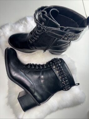 NWOT SIZE 9WW Penningtons Black Studded Lace-Up Ankle Boots- NEVER WORN- AS IS